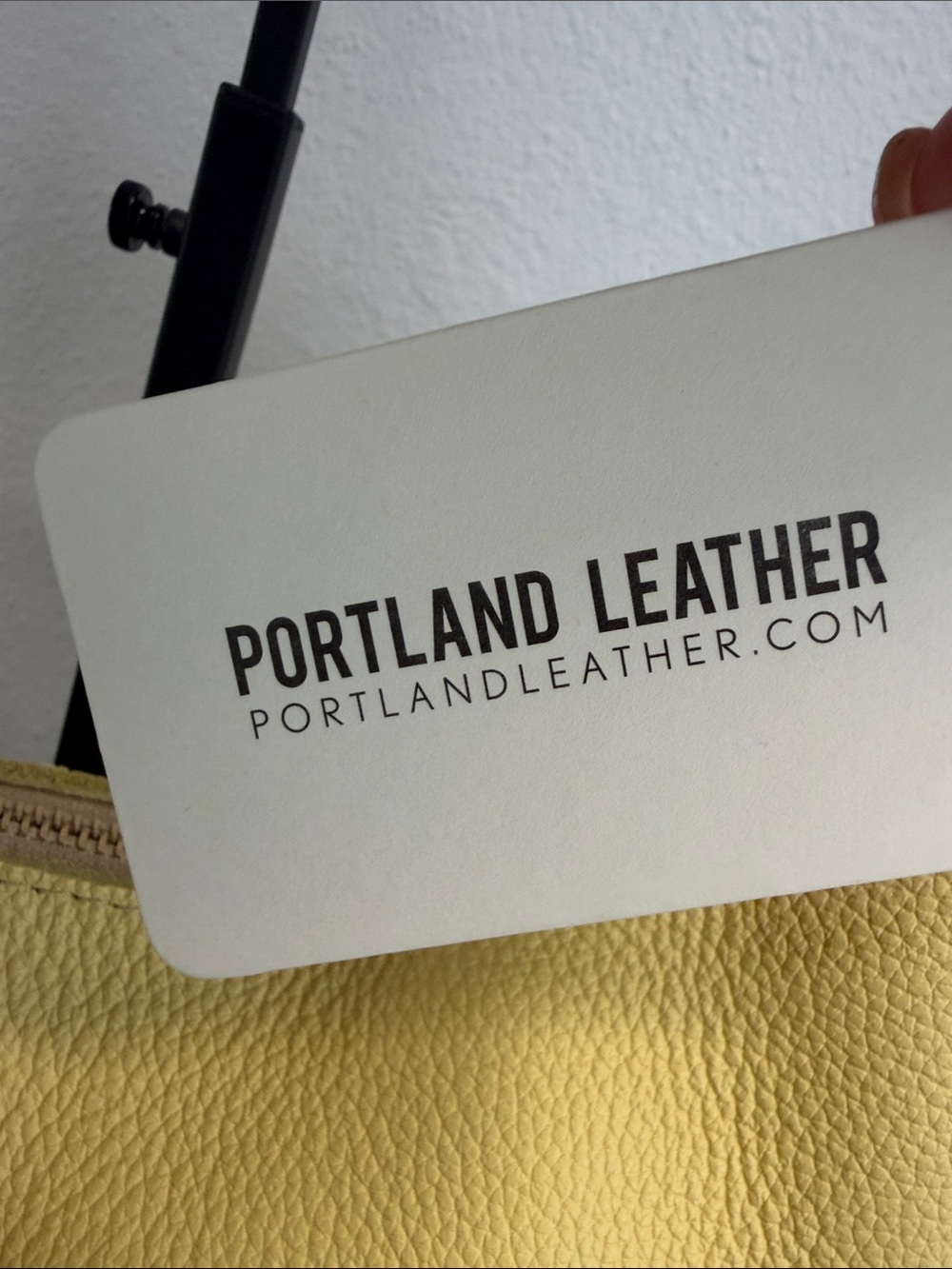 Portland Leather | “Butter Bliss” Large Nora Crescent Pebbled Shoulder Bag - Picture 3 of 12